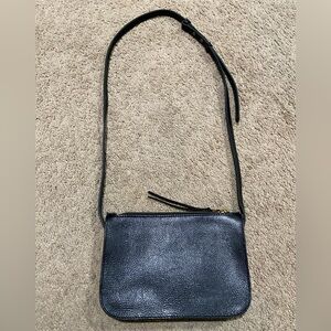 Madewell The Simple Black Pebbled Leather Crossbody Bag Minimalist Style GO517